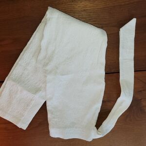 Jules & Leopold White Textured Ankle Pants